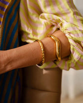 18k gold-plated stainless steel, Tarnish-free, Waterproof, Suitable for sensitive skin, gold bangle, retro bangle, vintage charm, classic bangle, beautiful bangle, timeless bangle,  hammered metal look bangle
